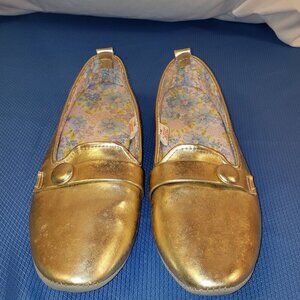 Haband! Mary Jane Slip On Shoes in Gold Metallic w/Floral Footbed - 7M